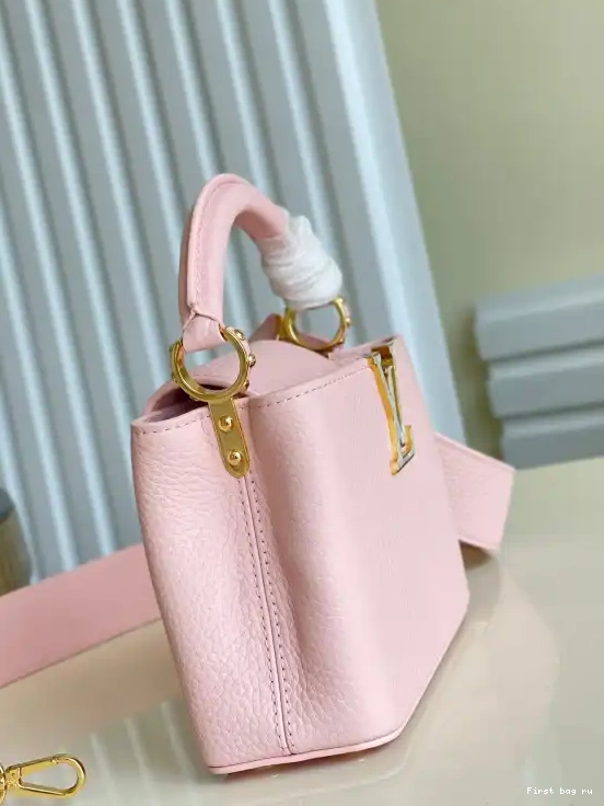 First bag ru LOUIS MINI CAPUCINES VUITTON 0623